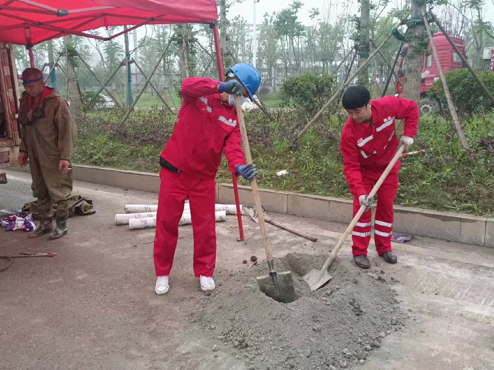 下冶镇管道疏通哪家好】及时进行市政管道清淤